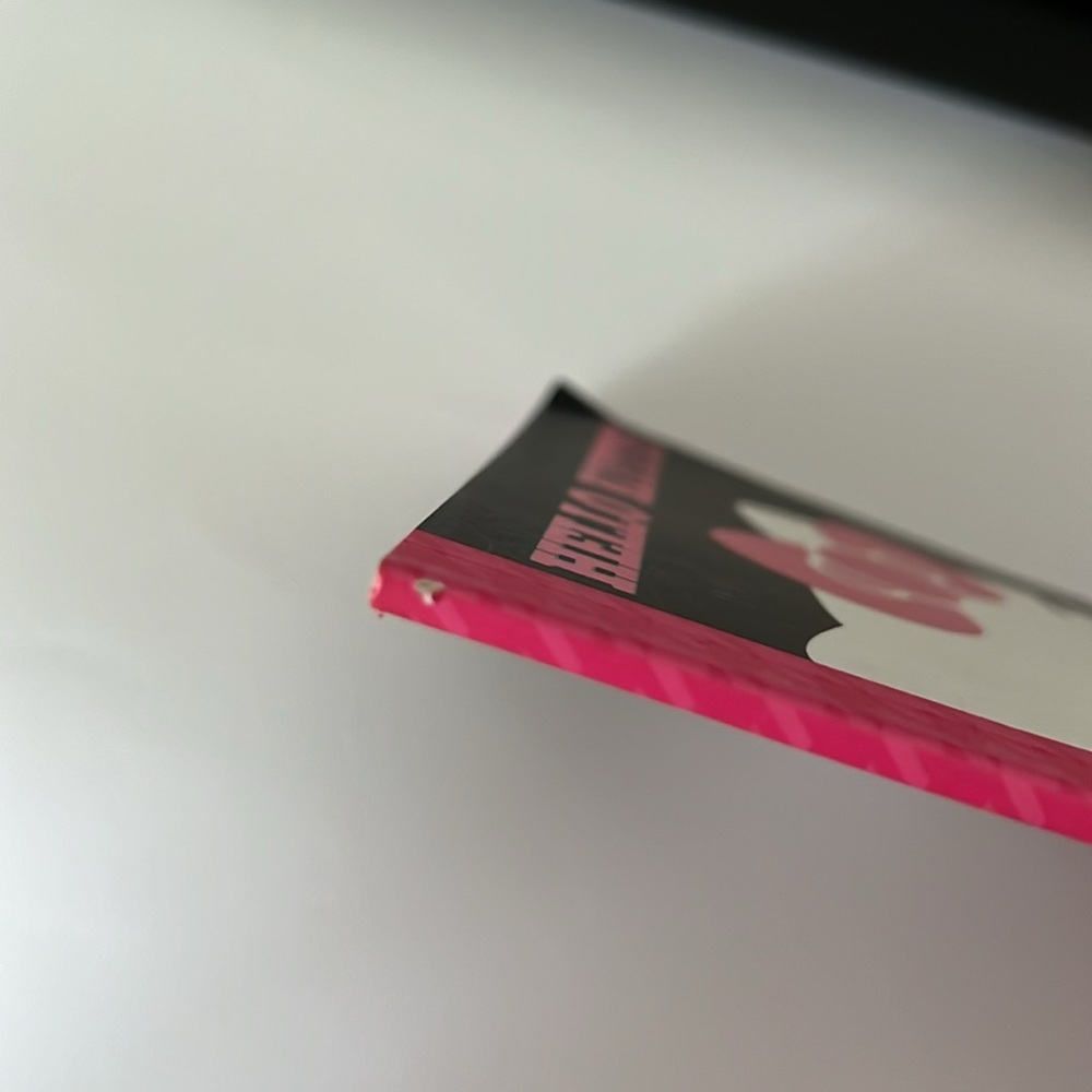 Mini Hello Kitty Notebook - Picture 4 of 7